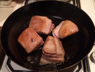 豚バラ肉と大根のカレー